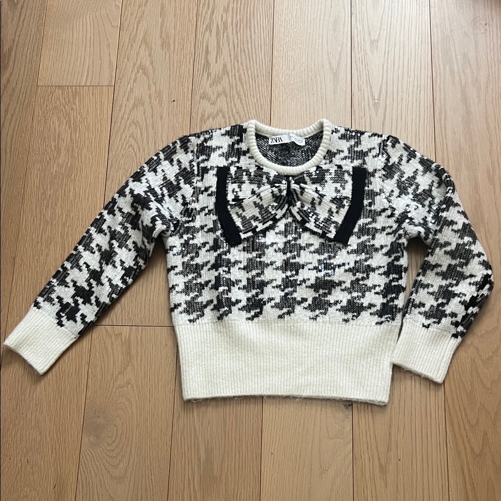 Zara Women's Houndstooth Sweater with Bow Accent